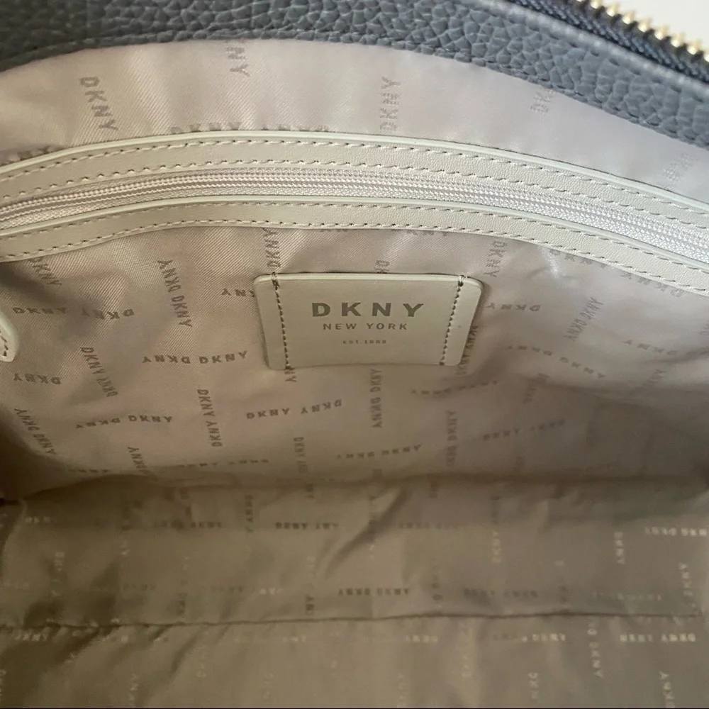 ✨BNWT DKNY Erin Luxury Grey Leather Crossbody Satchel Bag - Laptop Friendly✨